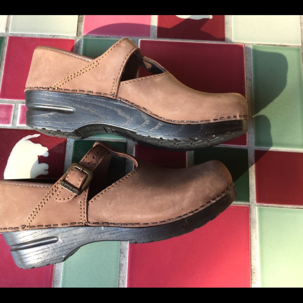 New WOT Dansko clogs